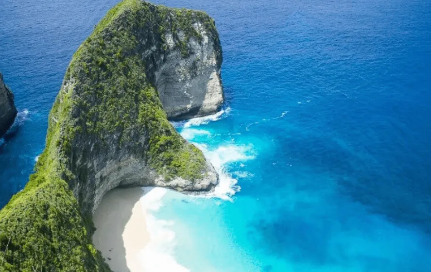 Dinosaur statue in Bali